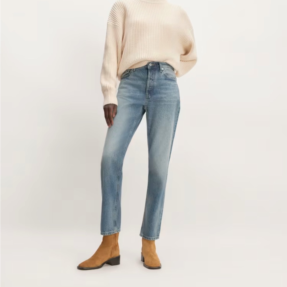 EVERLANE // The ’90s Cheeky® Jean